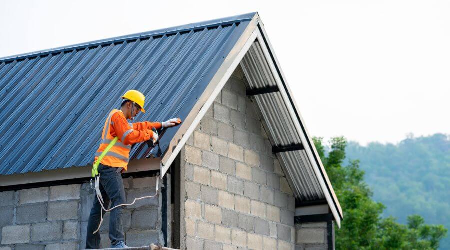 Expert top industrial roofings services in Raymondville, MO